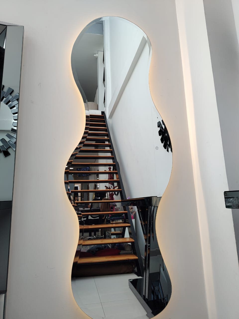 Espejo de baño elegante